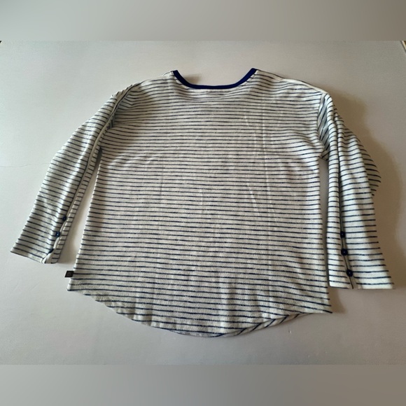 T FOR TALBOTS  MEDIUM PETITE 3/4 LENGTH SLEEVE TEE SHIRT  ROYAL BLUE NECKLINE - Picture 7 of 8